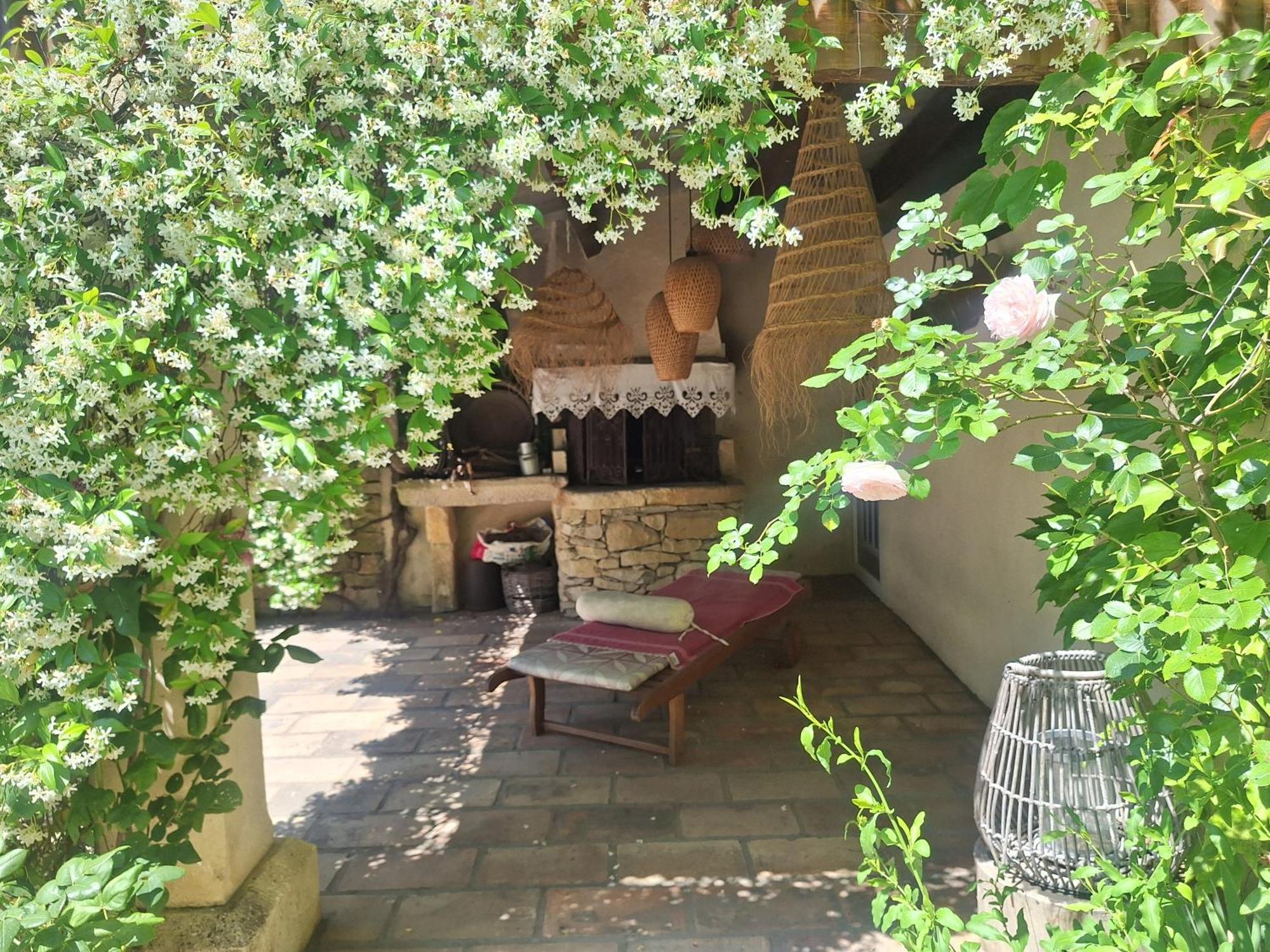 La Cartagene - Chambre Double Calvisson Dış mekan fotoğraf